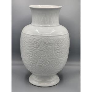 Chinese White Porcelain Vase Decor With Fantastic Animals