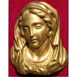 Head Of Virgin Golden Wood