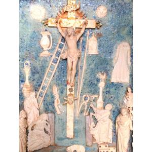18th Century Devotional Altarpiece. Reliquaire Paperolle Circa XVIIIe En Porcelaine 