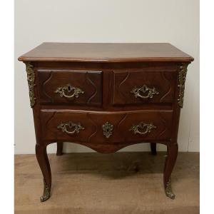 Small Walnut Chest Of Drawers With Curved Front