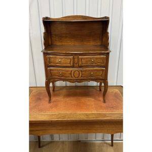 Small, High-quality Walnut Sideboard