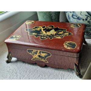 Large Japanese Lacquer Jewelry Box By Houzelot, Passage Jouffroy, Paris 