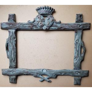 Photo Holder Frame In Carved Wood Imitating Branches Under Count's Crown And Coat Of Arms Of Alliance