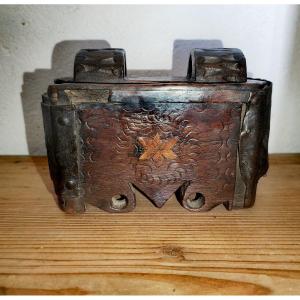 Great Spices Box, Wood & Iron, Folk Art 19th Or Before, Stars