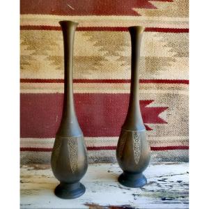 Beautiful Pair Of Soliflore Vases, Dark Patina Bronze, Meiji Japan, 19th Century 