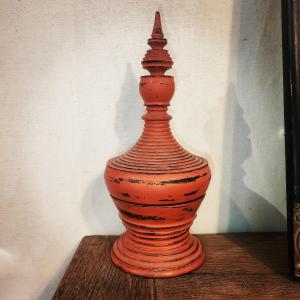 Beautiful Stupa-shaped Offering Box, Black And Red Lacquer, Burma, 19th Century 