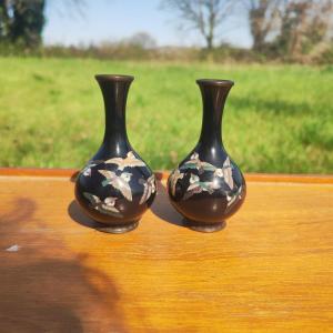 Adorable Pair Of Miniature Cloisonné Vases, Japan Meiji 19th Century, Sparrows