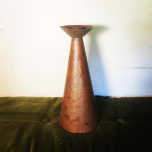 Elegant Hammered Copper Candlestick, Jugendstil, Art & Craft Art Nouveau, Circa 1890