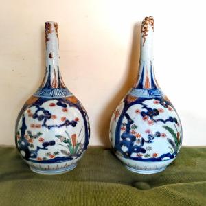 Rare Pair Of Bottle-shaped Vases, Arita Porcelain, Imari 3 Amis, Japan Edo Circa 1720s