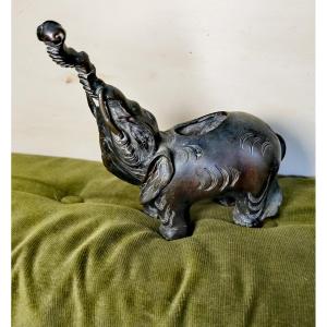 Beautiful Bronze Censer, Incense Burner, Dark Patina Elephant, Japan, Meiji 19th Century