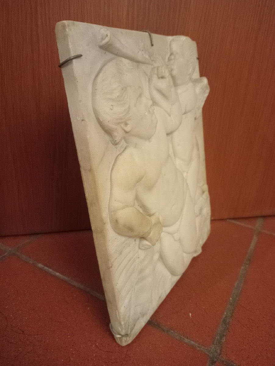 Bassorilievo in marmo con angeli-photo-1