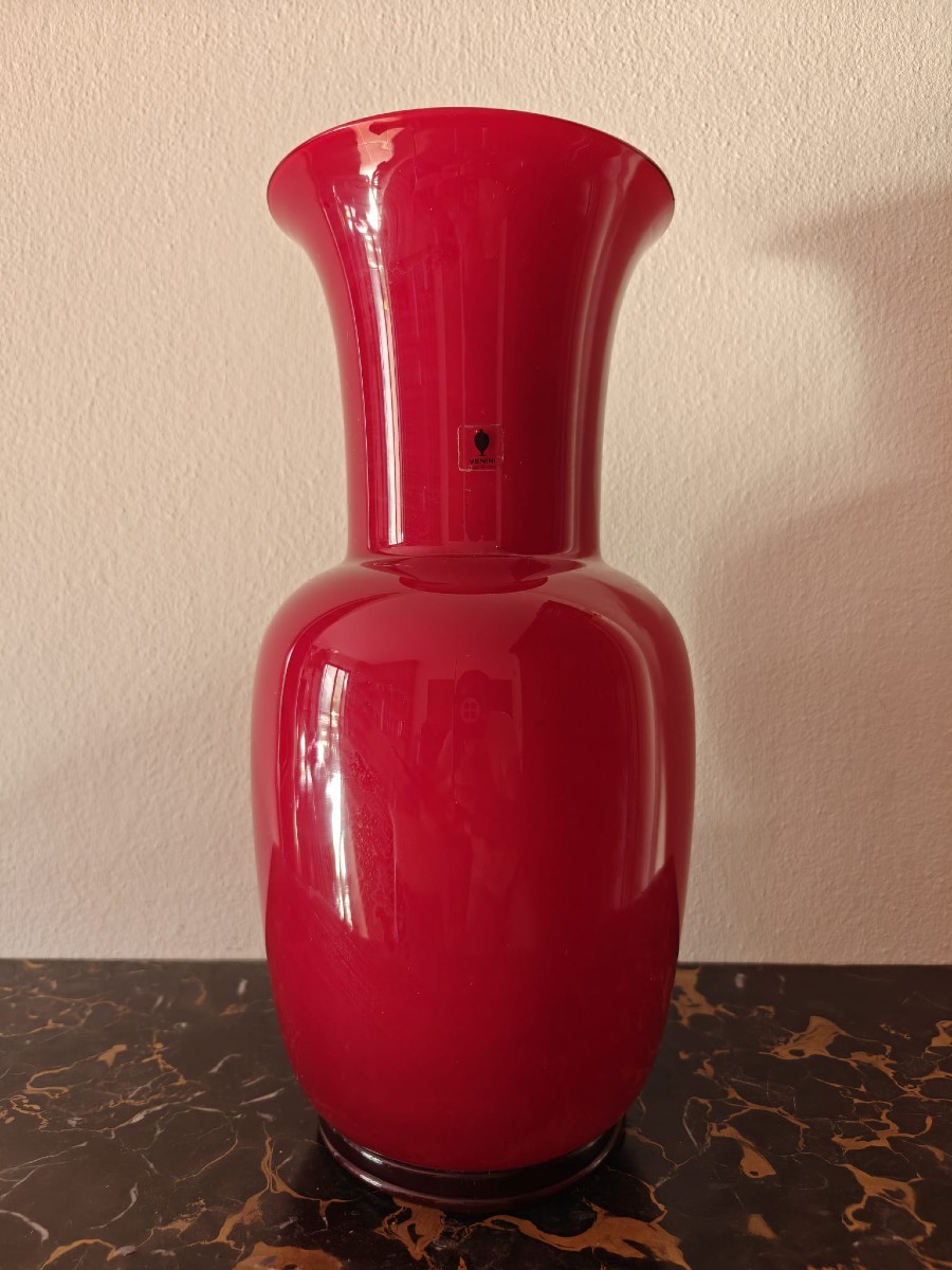 Vaso opalino Venini 1980 rosso