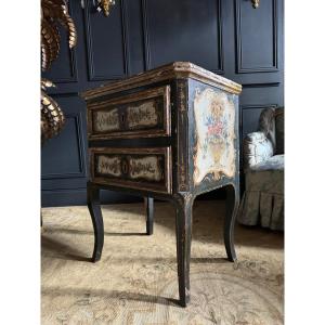 18th Century Italian/venetian Sauteuse Commode In Polychrome Wood