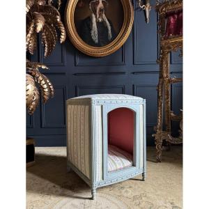 Louis XVI Style Dog Kennel Forming A Stool 