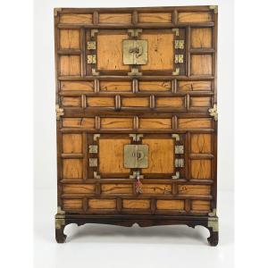 Cabinet Asiatique