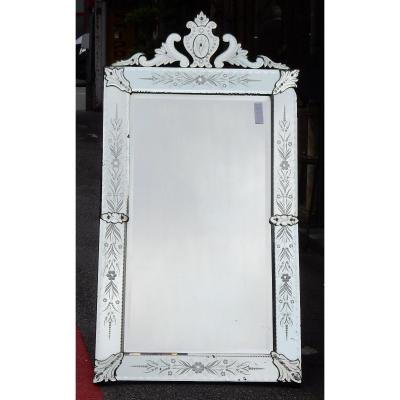 1900 ′ Venetian Mirror  With Floral Decor And Pediment - 172 X 89 Cm