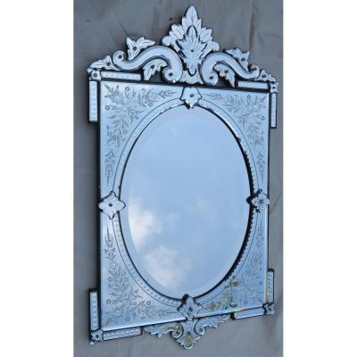 1900 ′ Venetian Cartridge Mirror, Beveled Oval