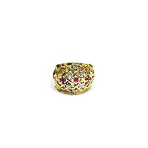 Gold Ring With Diamonds And Rubies 