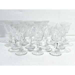 12 St Louis White Wine Glasses Camargue Model