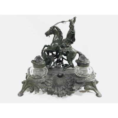 Legage - Inkwell In Regulates With Horse Decorations