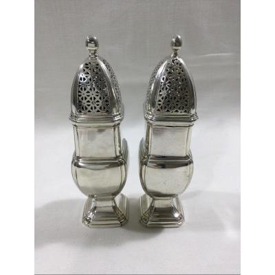 Hènin Et Cie - Pair Of Baluster Sprinkler In Silver