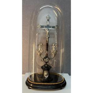 Crucifix In Blackened Wood And Solid Silver Under A Glass Dome, 19th Century, H 63 Cm
