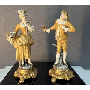 Pair Of Statuettes Depicting A Romantic Scene, In Polychrome Biscuit Porcelain, 19th Century Gilding