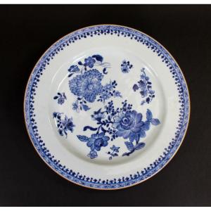 A Large Antique Chinese Dish Blue And White Exportware Porcelain Qianlong