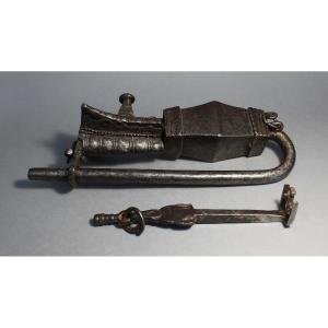 Important Large Padlock From Tibetan Or Nepalese Buddhist Temple Antique Lock