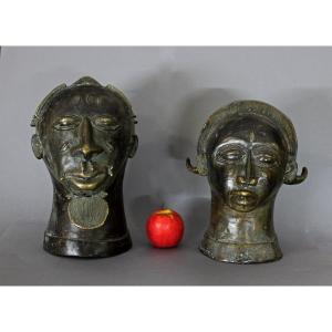 Pair Of Commemorative Cast Bronze Royal Heads Baulé Ivory Coast.