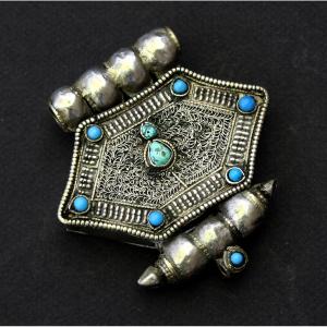 Antique Tibetan Silver Gau Buddhist Amulet Case