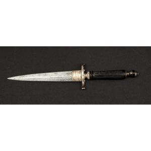 Antique Tuareg Dagger With Engraved Blade And Ebony Handle, Late 19th Century