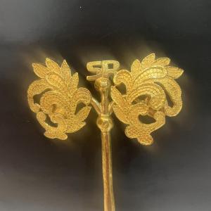 Yves Saint Laurent, Leaf Earrings