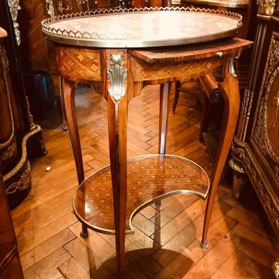 Petite Table de Milieu, XIX ème ;