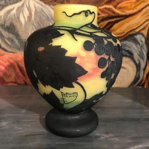 Daum Nancy Vase