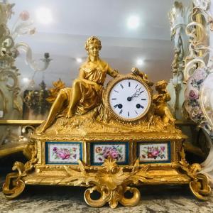 Pendule d'Apparat Bronze Et Plaques De Sèvres, XIX ème Siècle