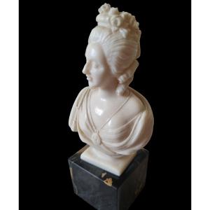 Ivory Bust Of Marie-antoinette 19th C. 12.5 Cm. Dieppe