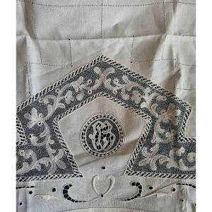 14 Napoleon III Batiste Napkins
