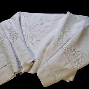 Early 20th Century Embroidered Linen Thread Sheet 210x258