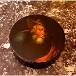 19th Century Papier-mâché Snuff Box
