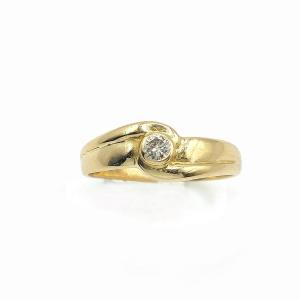 Diamond Swirl Ring - 18k Yellow Gold