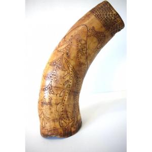 Folk Art Powder Pear Body Carved Horn XVIII Th Century Hunting Ref519