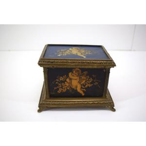 Box Or Small Bronze And Sheet Metal Box With Romantic Putti Napoleon III Subject Ref1137