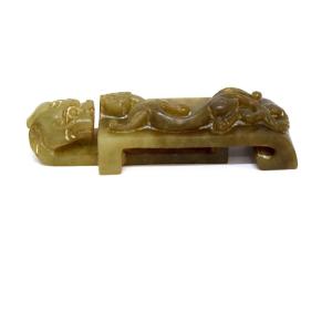 Jade Fibula With A Dragon's Head, A Carved Chilong, China Asia  Ref1155