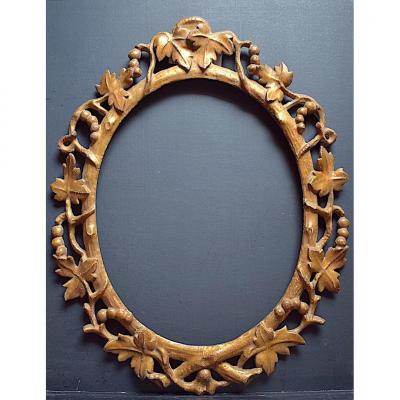 Golden Provencal  Oval Frame Grape Vine Leaves 46 X 37 Cm Frame XIX Ref C952