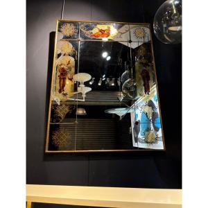 Mirror Engraved With Chinoiserie Characters 