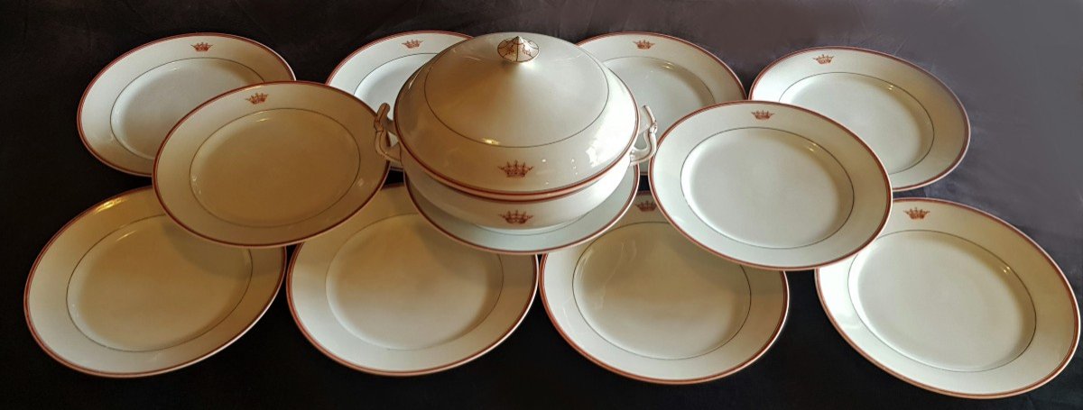 Insieme di 11 piatti e 1 zuppiera antichi in porcellana C. Garnier & cie con corona di marchese-photo-2