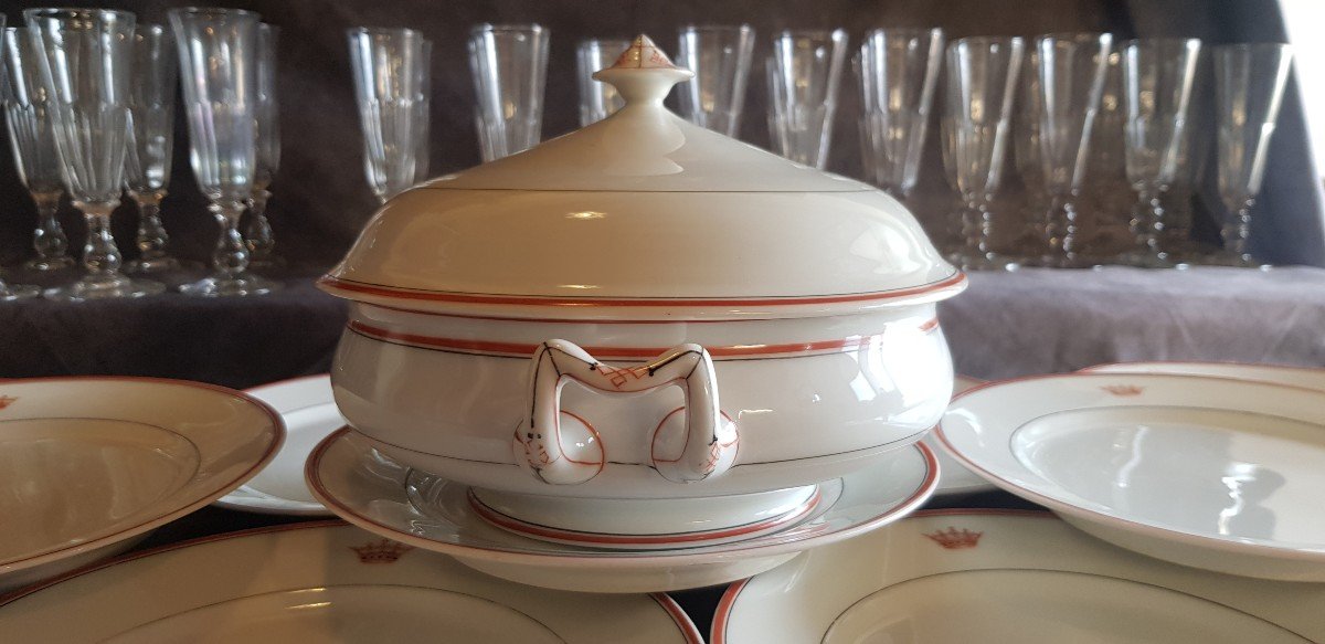 Insieme di 11 piatti e 1 zuppiera antichi in porcellana C. Garnier & cie con corona di marchese-photo-1