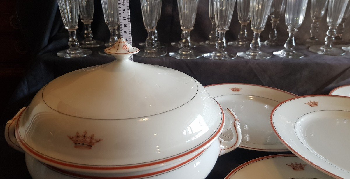 Insieme di 11 piatti e 1 zuppiera antichi in porcellana C. Garnier & cie con corona di marchese-photo-6