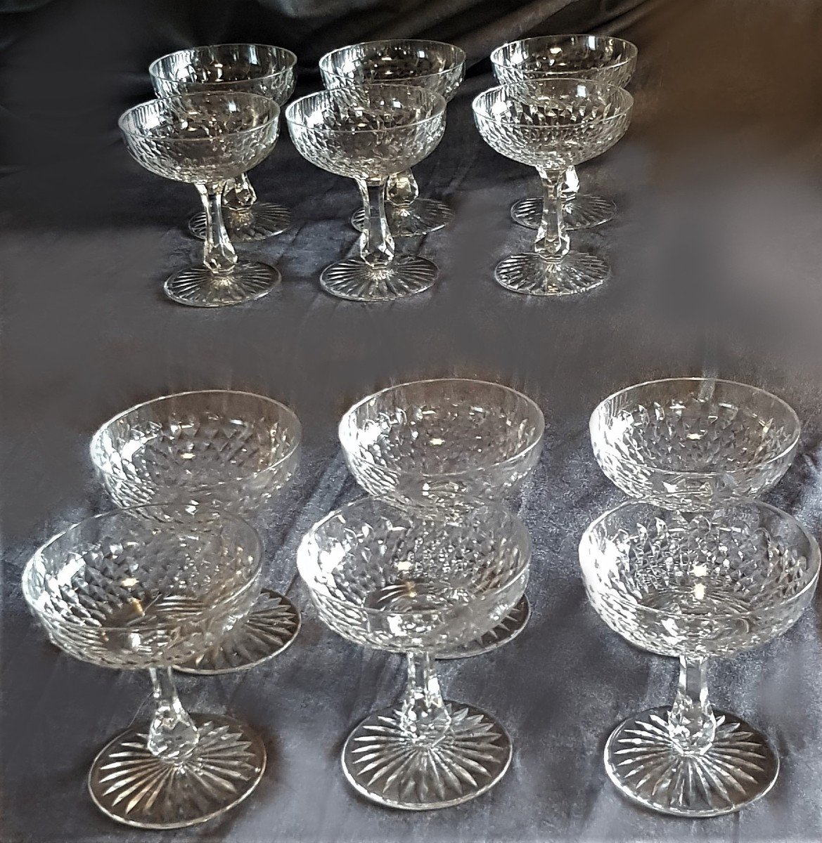 Set di 12 coppe da champagne in cristallo antico Baccarat Modello a squame smussate-photo-2